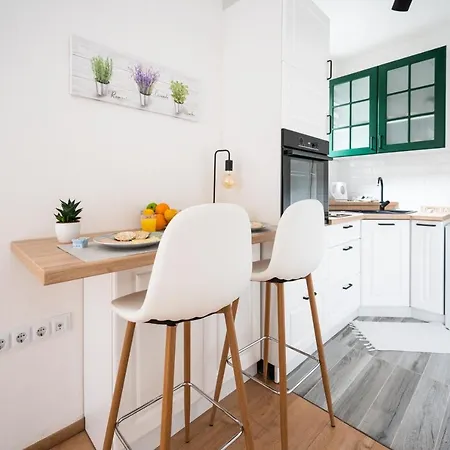 Lejlighed Modern In The Old Town