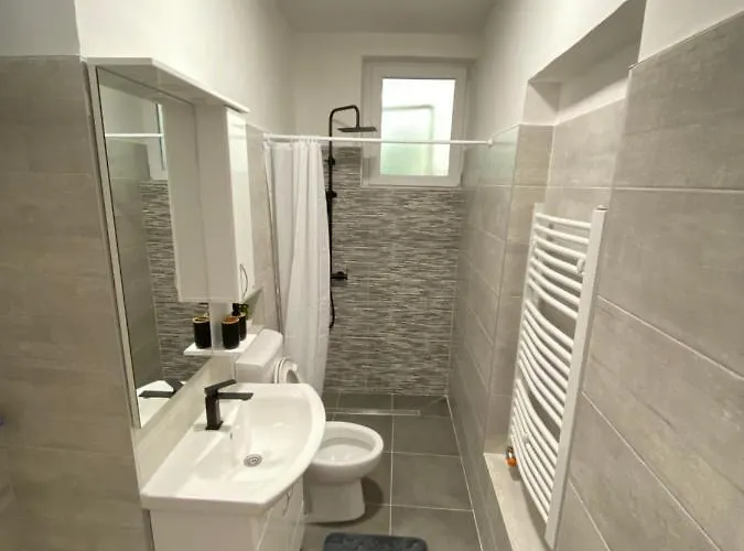 Modern In The Old Town *