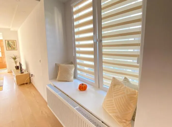 Modern In The Old Town شقة *