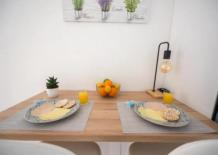 Modern In The Old Town شقة *