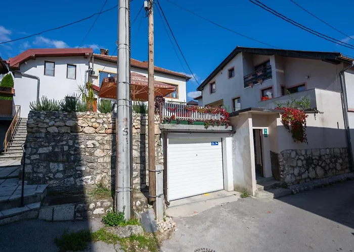 Modern In The Old Town سراييفو